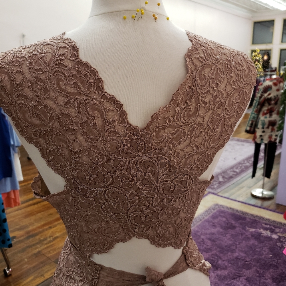 Lacey wrap top - Picture 2 of 3